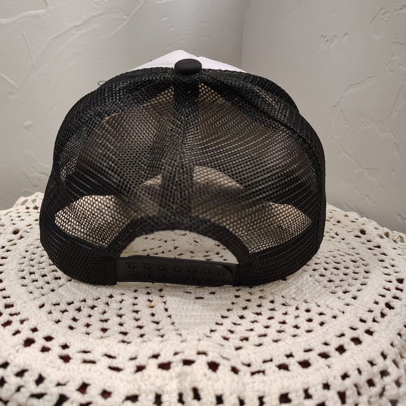 Western vibe patches on black mesh trucker hat Hippies And Cowboys Butterfly - Picture 4 of 4